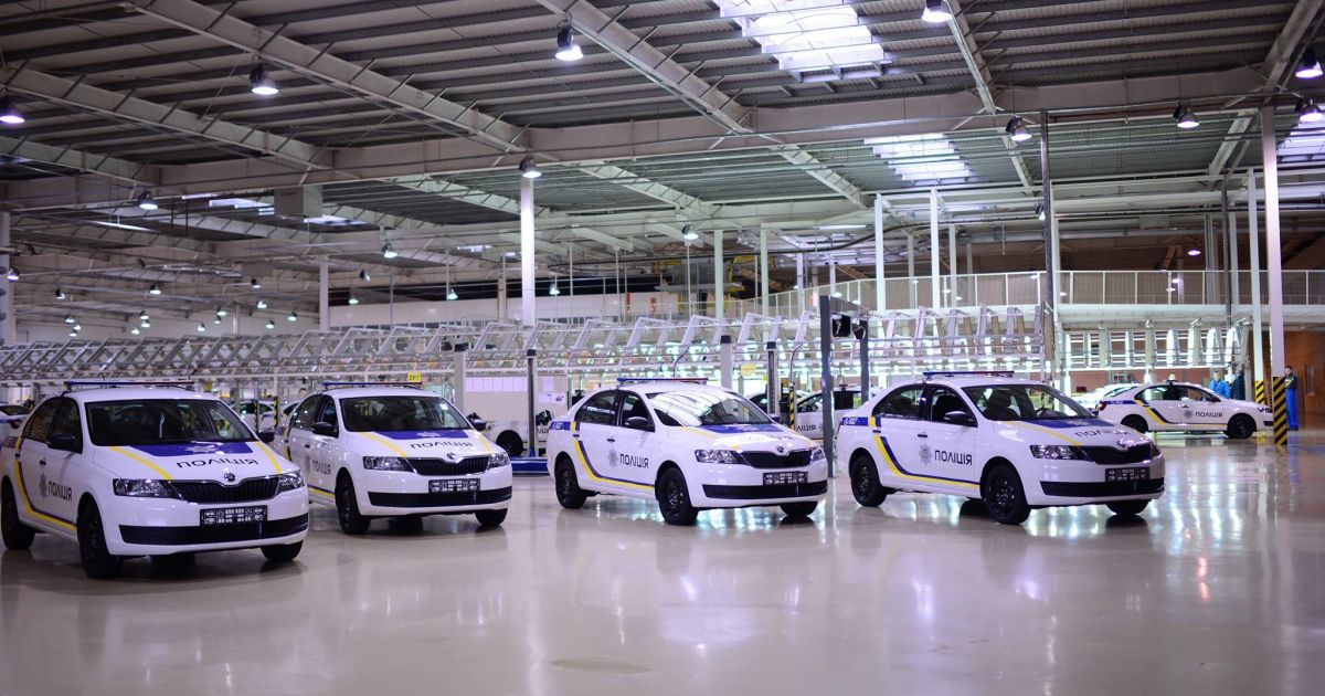 Украинскую полицию вооружили автомобилями Skoda
