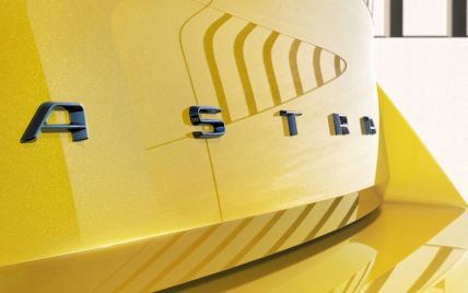 Opel першими зображеннями розсекретив Astra нового покоління