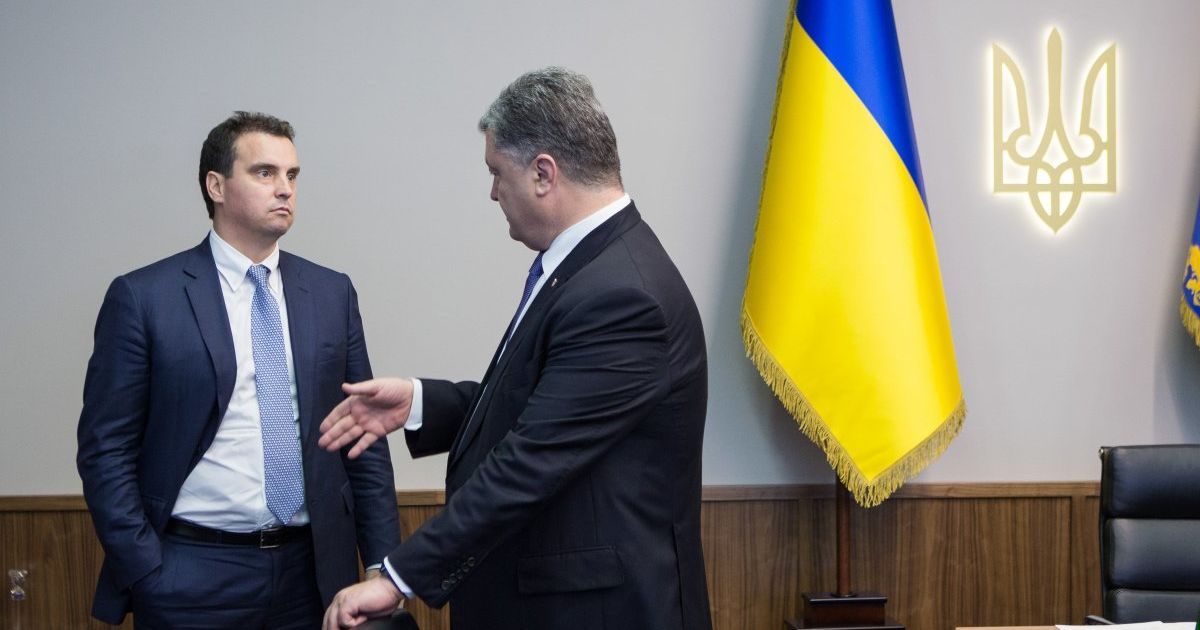 Порошенко и Ложкин несколько часов уговаривали Абромавичуса не идти в отставку - СМИ