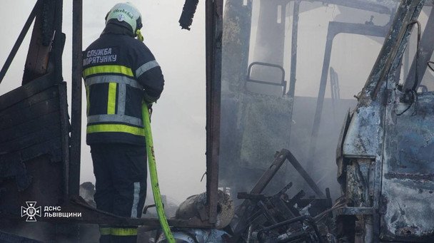 Пожар во Львове из-за атаки 21 августа