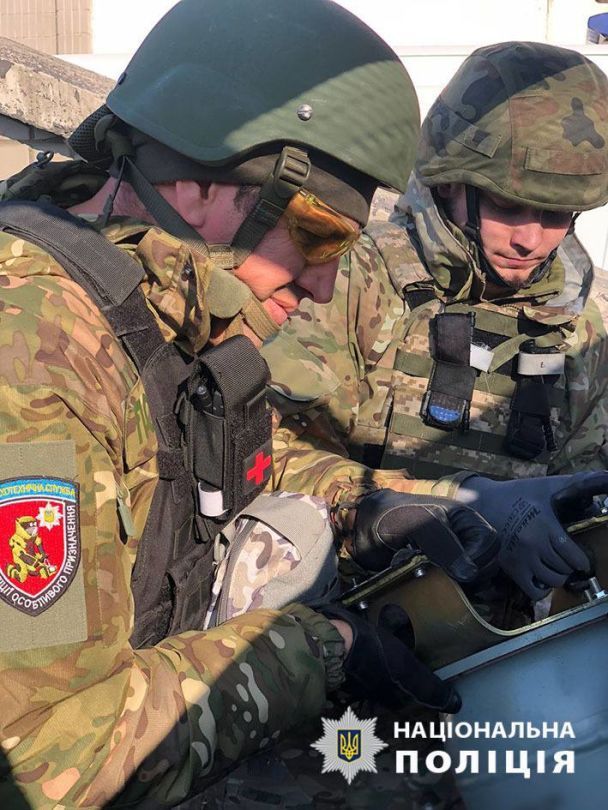 В Киеве взрывотехники обнаружили и разрядили два российских беспилотника, которые не сдетонировали после падения/Фото: Нацполиция