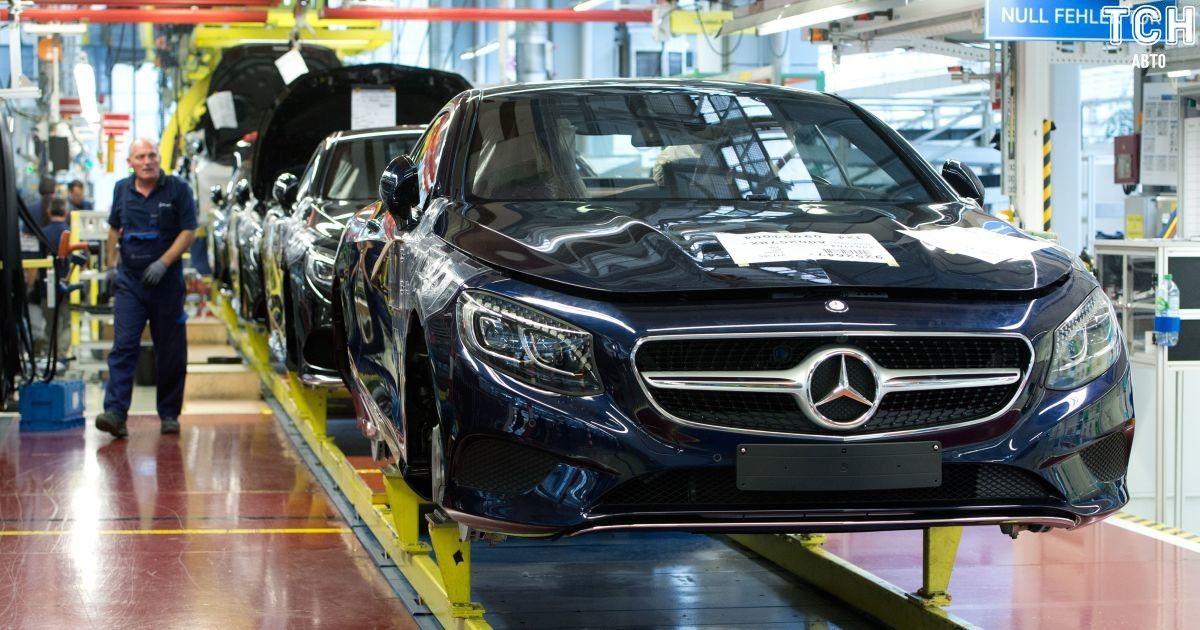 Mercedes оштрафували майже на мільярд доларів за "недбалість"