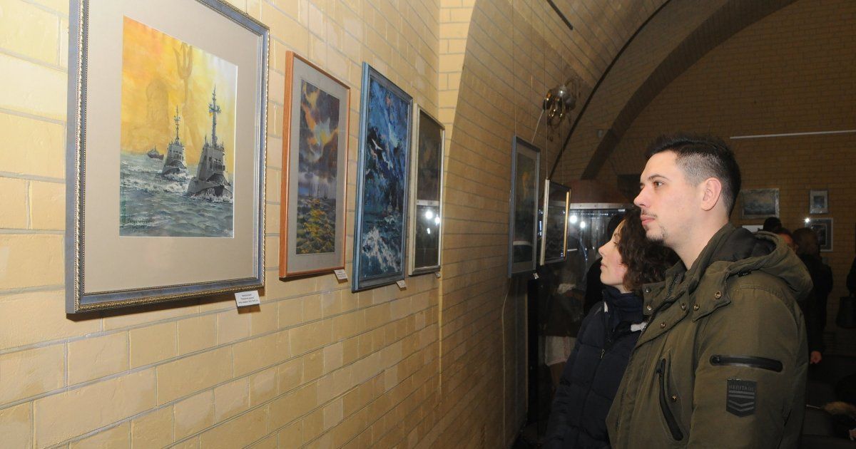 В Киеве открыли благотворительную выставку в поддержку пленных украинских моряков