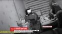 У Кривому Розі затримали чоловіка, який побив жінку і погрожував зарізати немовля