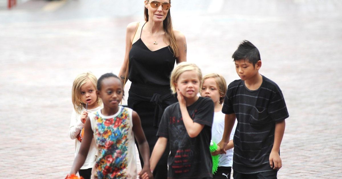 Крига скресла: Джолі та Пітт тимчасово домовились стосовно опіки над дітьми