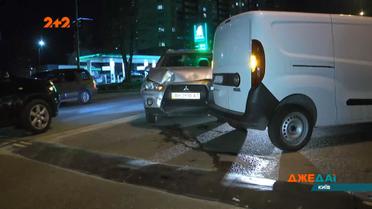 Загадкова ДТП у Києві: лише опитавши всіх, вдалося зрозуміти, що сталося та хто бреше