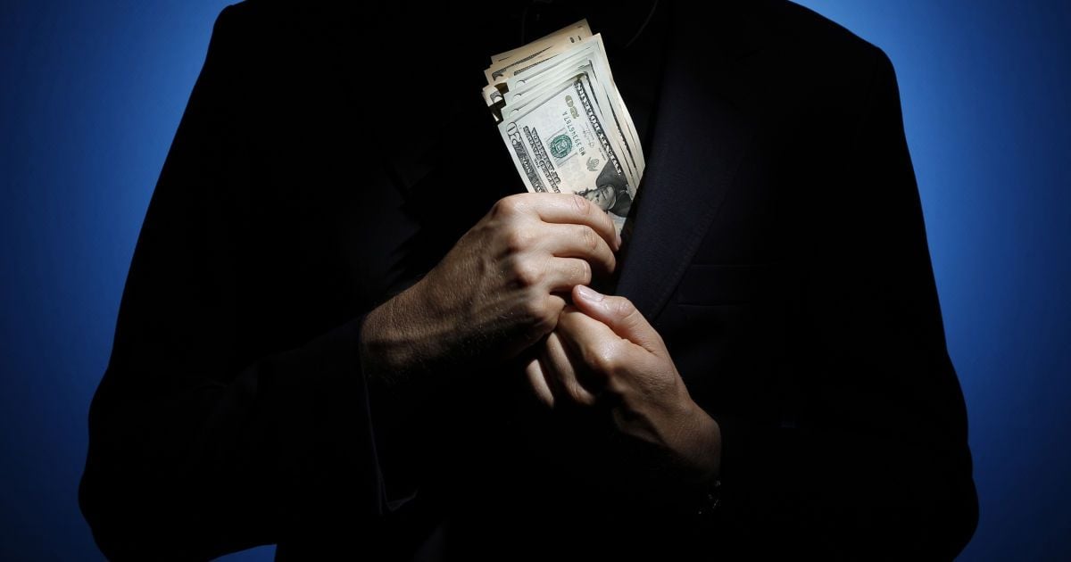 Чи вимагали від вас або чи давали ви хабар: опитування ТСН.ua