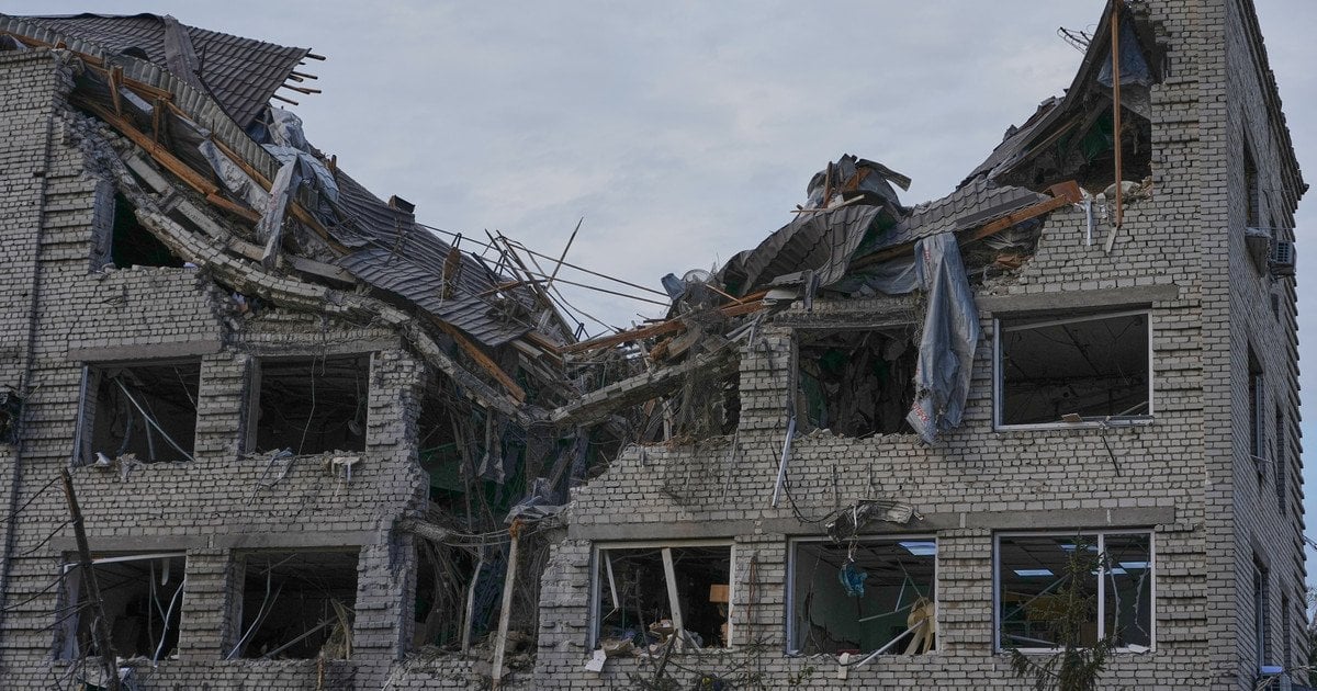 Наслідки обстрілу Києва 16 квітня