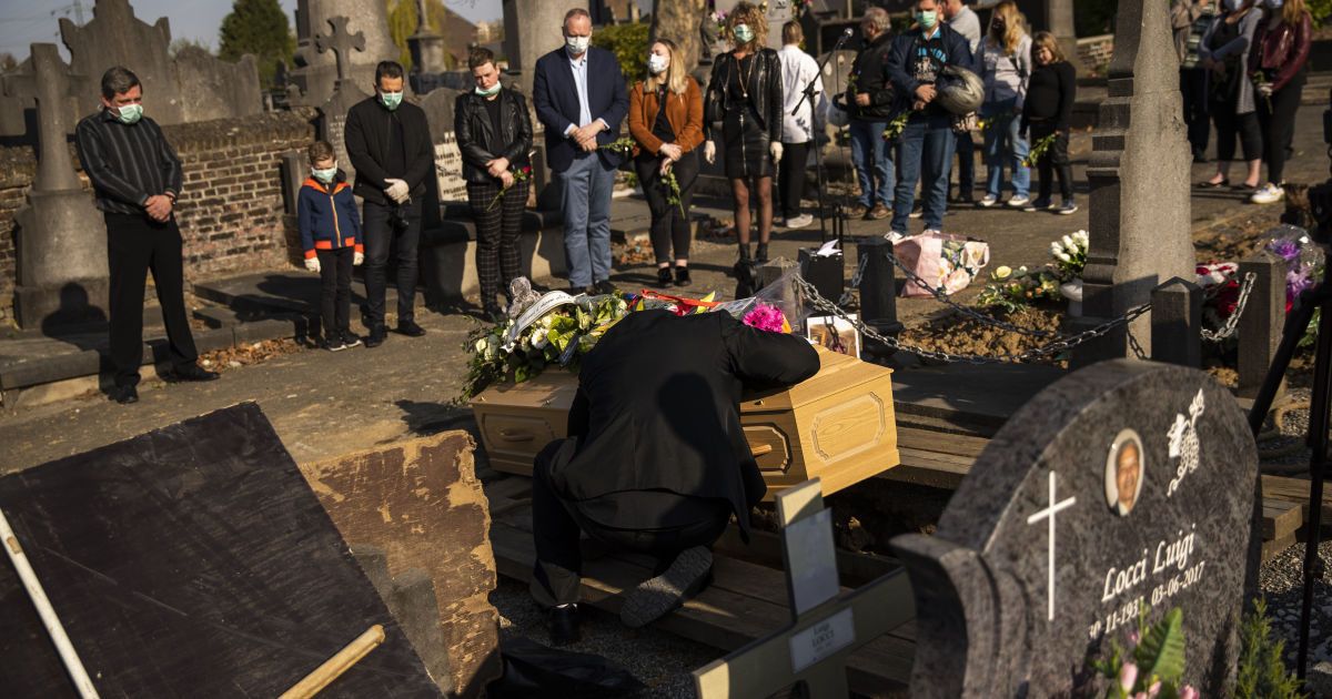 В нескольких штатах США фиксируют высокую смертность от коронавируса среди темнокожих американцев