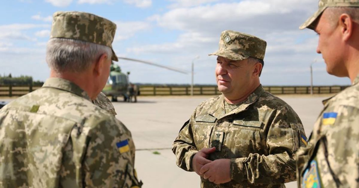 Полторак поздравил военных с Днем танкиста. / © Министерство обороны Украины