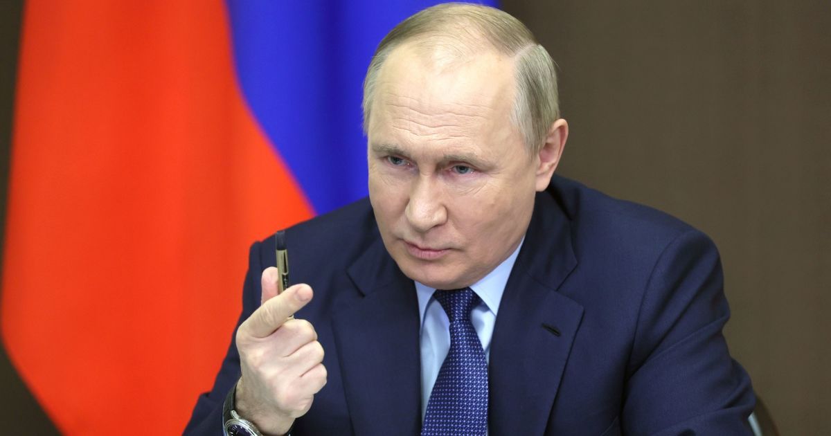 Путін вимагає від Лаврова висловити позицію щодо відповідей США та НАТО на "гарантії безпеки"