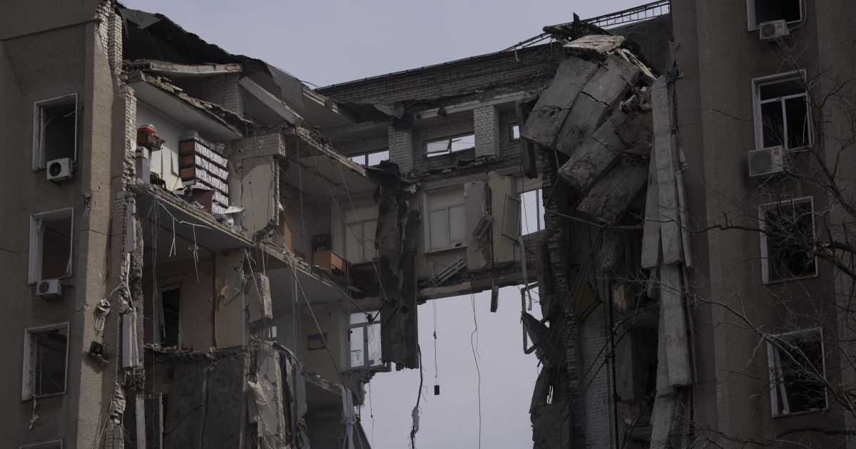 Ким о ситуации в области: враг в 40-50 км от Николаева, может применять "Грады" и "Калибры"