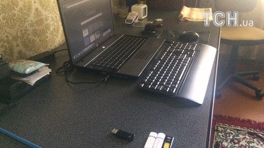 Заповзятливий хакер з Ніколя роздавав установам вірус "Petya.A" для ухиляння від податків / © Департамент Кіберполіції України