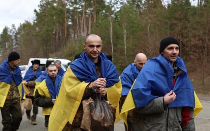 Україна повернула додому 197 захисників: що відомо про новий великий обмін полоненими (фото)