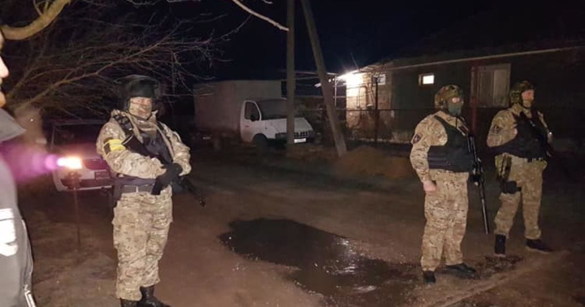 Окупанти у Криму обшукують домівки кримських татар