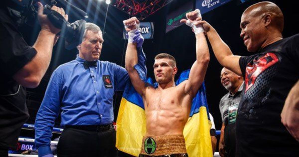 Українець Дерев'янченко проведе бій за титул, який відібрали у Головкіна