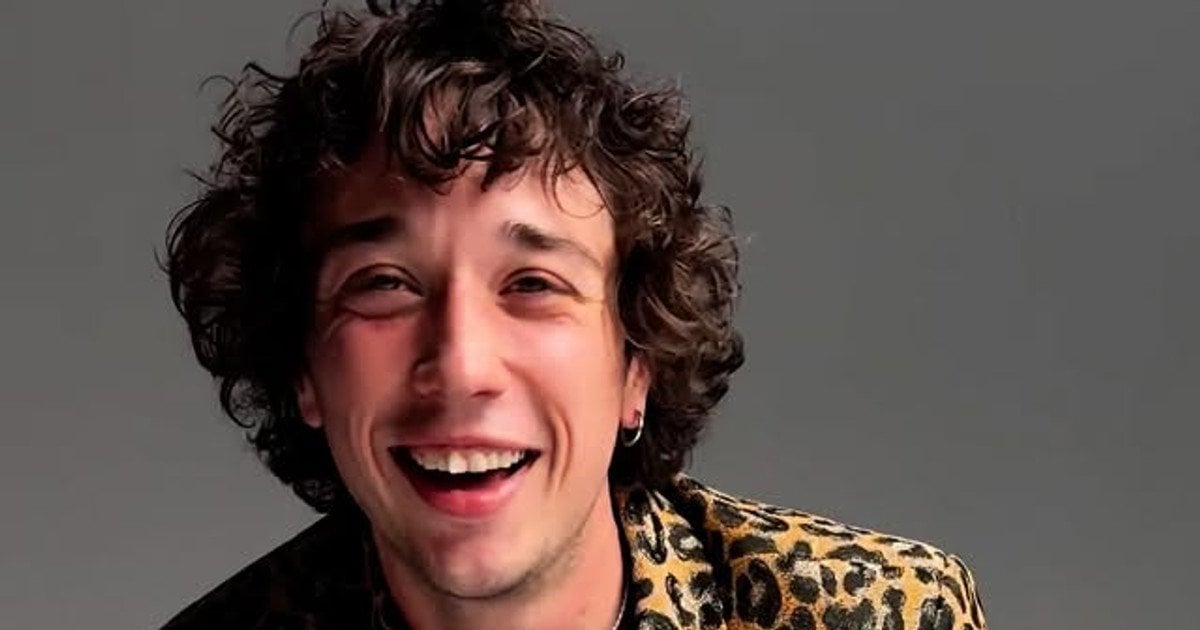 BRYKULETS влаштувався в школі працювати вчителем