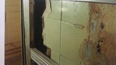 Наслідки "ремонту" у спортзалах. / © Прокуратура Одеської області