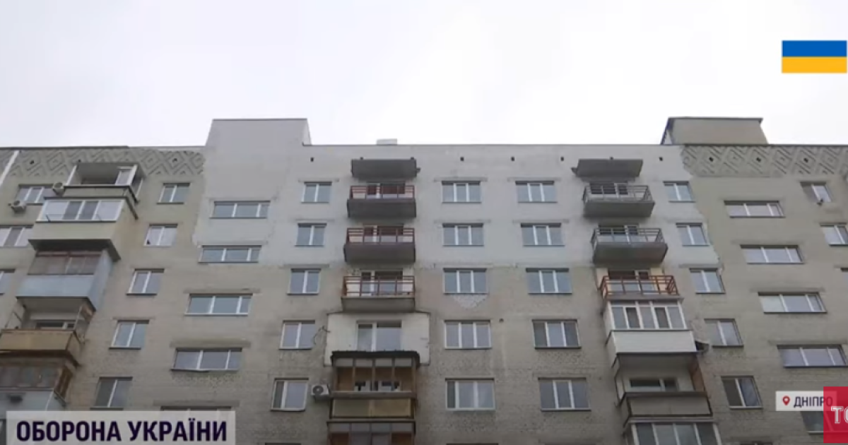 Будинок, який відновлюють після російського удару