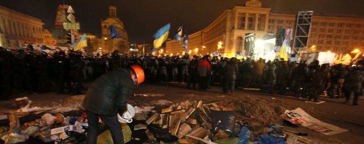 Ночевка на Майдане: активисты собрались в три ночи ради памяти годовщины разгона 

