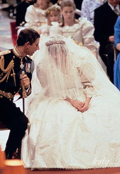 Принцесса Диана и принц Чарльз, свадьба 29 июля 1981 года / © Associated Press
