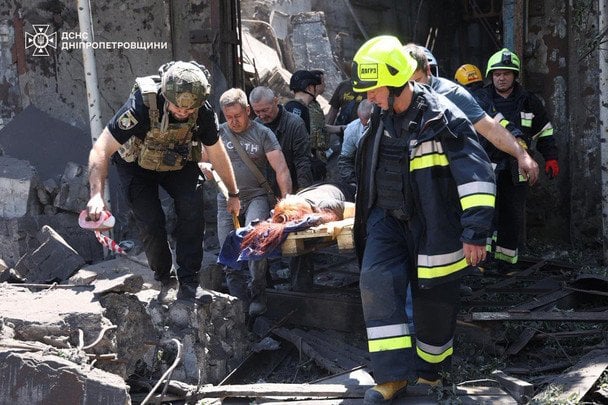 Удар баллистики по Днепру: снова возросло количество погибших, много раненых (обновлено)