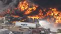 Пожар охватил завод