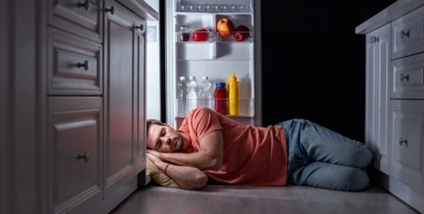 Как заснуть в нестерпимую жару: полезные лайфгаки