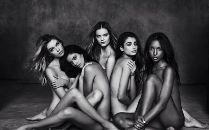 Бренд Victoria's Secret представил первое фото обнаженных "ангелов-новичков"