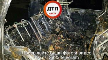 У Києві спалили машини_4 / © dtp.kiev.ua