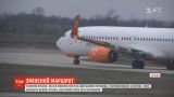 Херсонский аэропорт принимает самолеты, которые не смогли сесть на одесском