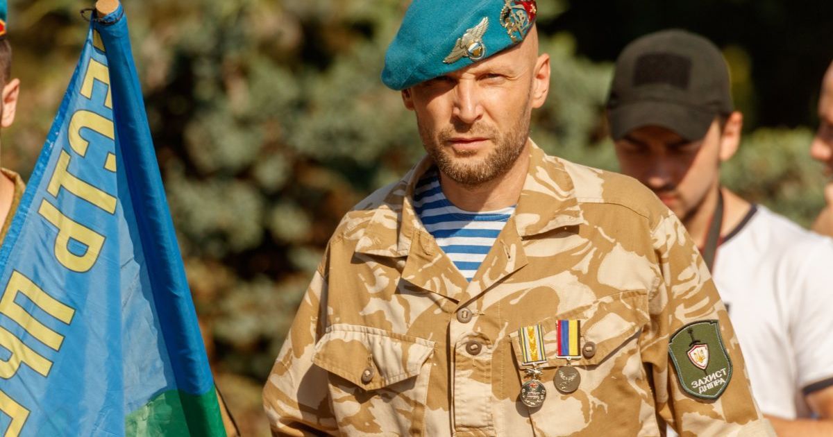 Голубые береты становятся бордовыми. Украина сегодня впервые отмечает День десантно-штурмовых войск