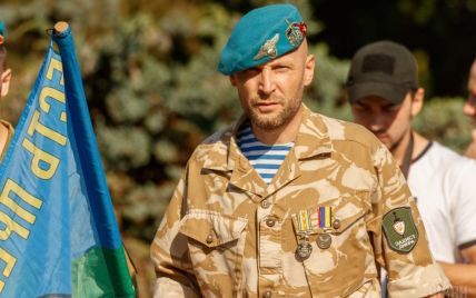 Голубые береты становятся бордовыми. Украина сегодня впервые отмечает День десантно-штурмовых войск