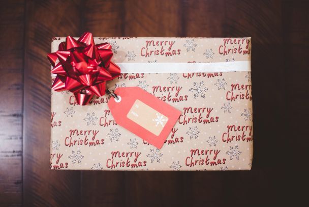 Что подарить папе на Новый год 2025 / © Unsplash