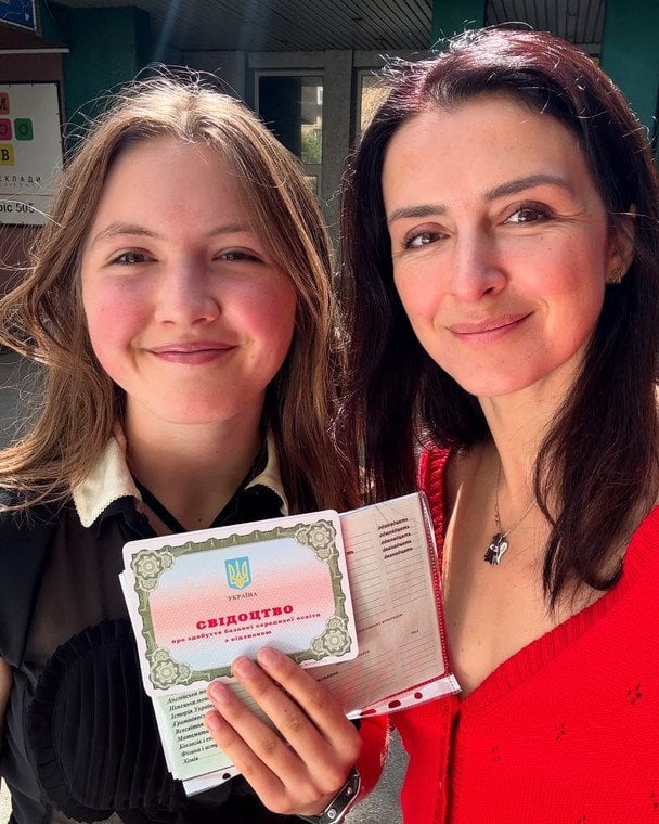 Валентина Хамайко зі старшою донькою / © instagram.com/valentinakhamaiko