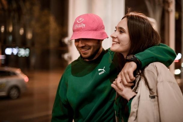 Олег Псюк со своей девушкой Александрой / © instagram.com/bilobrov_oleksandra