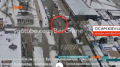 Чоловік викрав автомобіль та тікав від поліції у Києві