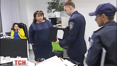 Слідчі міста Борисполя і співробітники СБУ обшукали бізнес-центр на околиці столиці