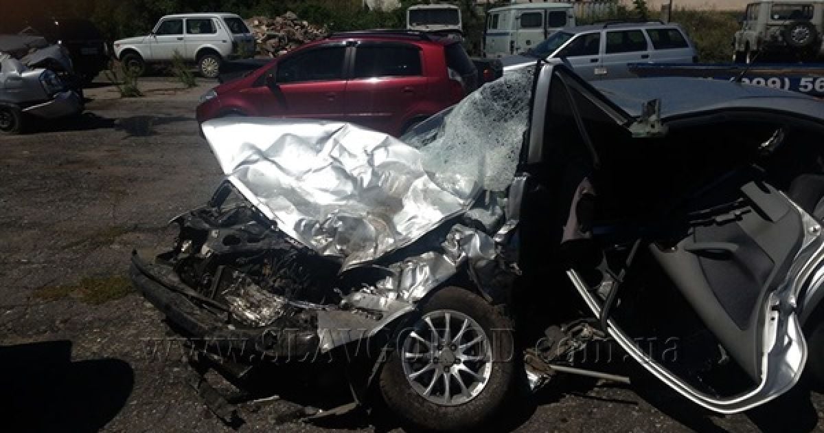 Под Святогорском произошло жуткое ДТП с участием милиционера.