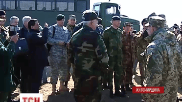 Військові аташе побували в центрі підготовки високомобільних військ України