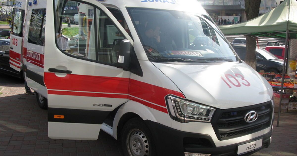 У Hyundai показали сучасні машини "швидкої", виробництво яких запустили в Україні