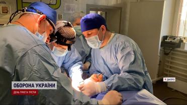 В Днепре спасают от боли в конечностях, которых давно нет