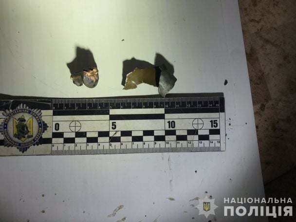 У Кривому Розі невідомий вистрелив з РПГ по багатоквартирному будинку / © www.facebook.com/Поліція Дніпропетровської області