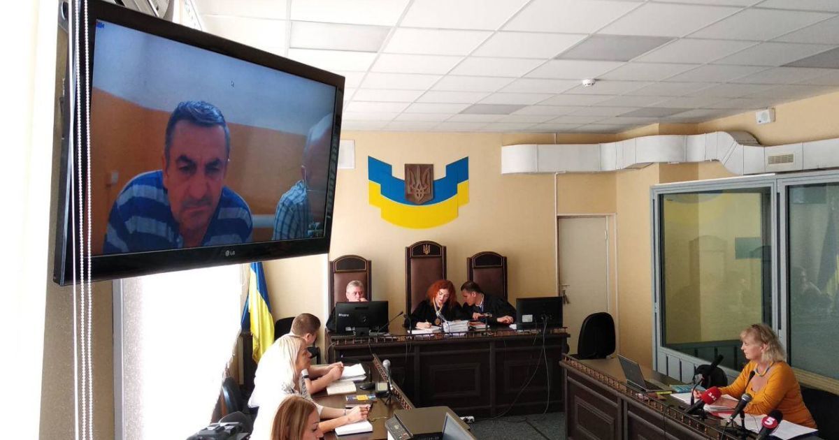 Фермера Бутрименко, причастного к расстрелу украинских бойцов, пытались выкупить во время следствия