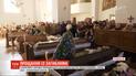 Сотни людей пришли проститься с погибшими вследствие обвала дома в Дрогобыче
