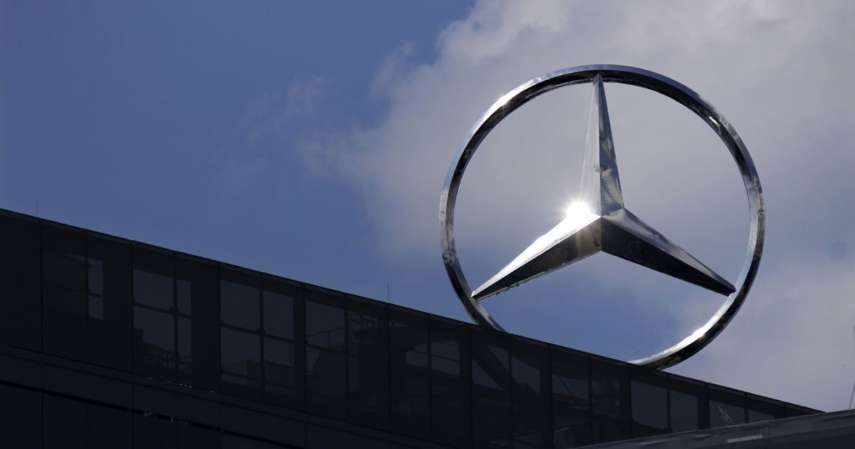 Mercedes-benz відкличе близько 669 тисяч автомобілів у китаї: названа причина