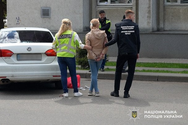 В Сумах горе-мать хотела продать новорожденного ребенка: во сколько оценила