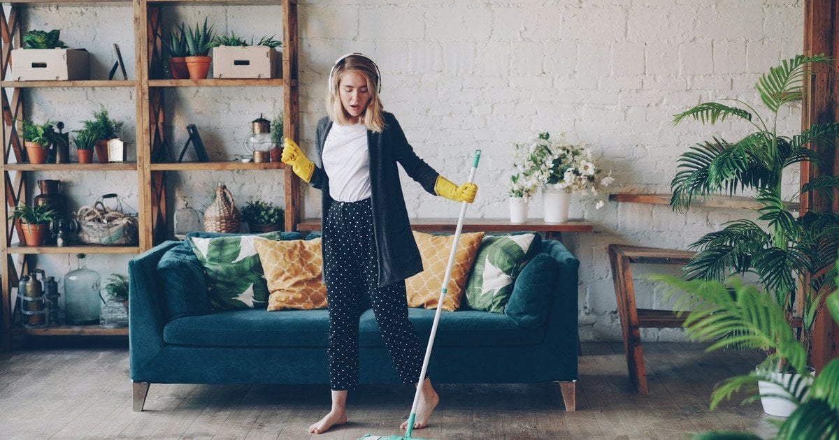 Прибирання підлоги натуральними засобами