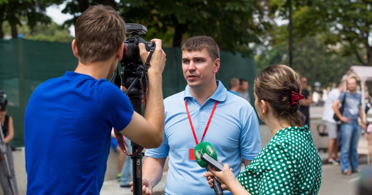 Депутат Поляков рассказал о ночном нападении на него и полученные травмы