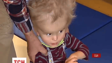 Багатодітна американська родина усиновила українського хлопчика із зони АТО